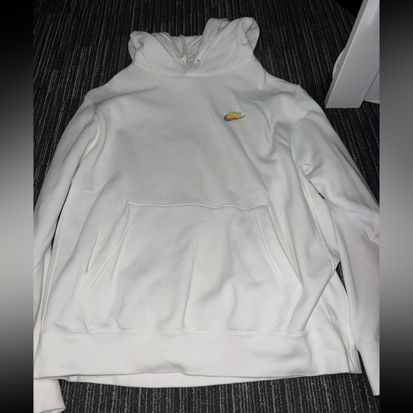 White Nike hoodie (never worn) - Picture 1 of 2